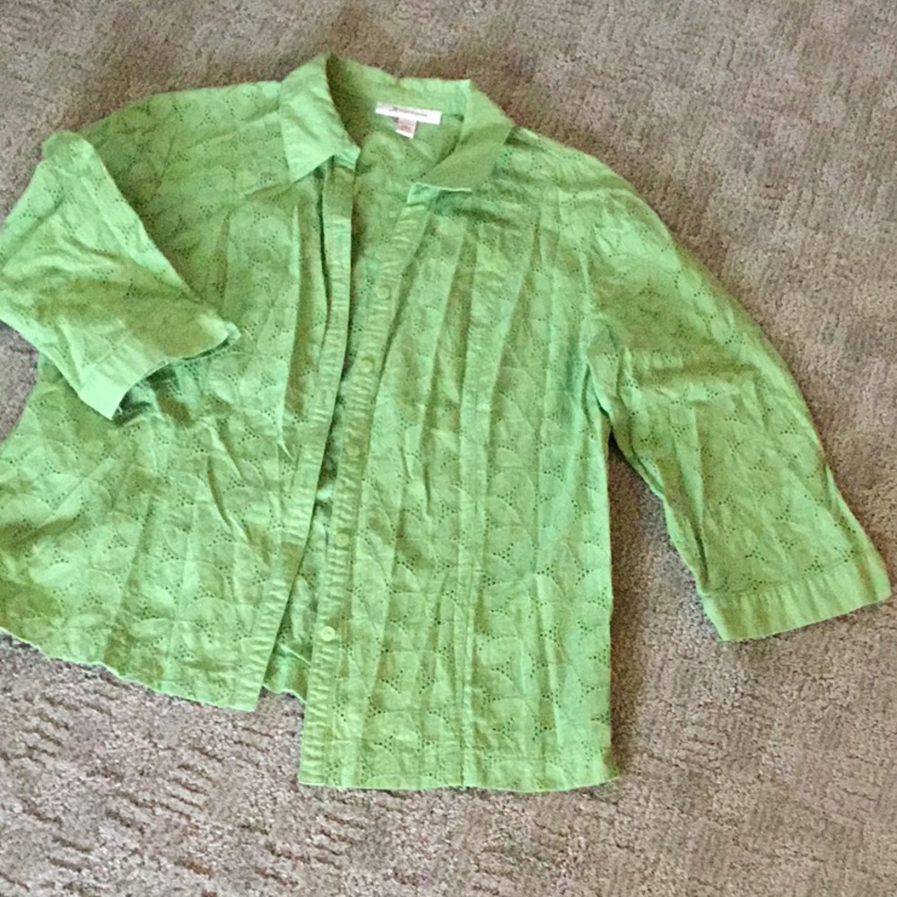 JM Collection  Green Eyelet Blouse Size M